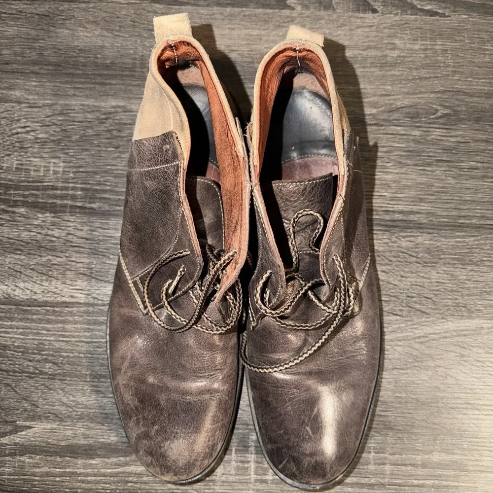 Johnston & Murphy 1850 Men's 11.5 Leather and Suede Chukka Boot